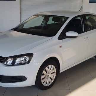 Volkswagen Polo 1.6 АТ 2015 Белый